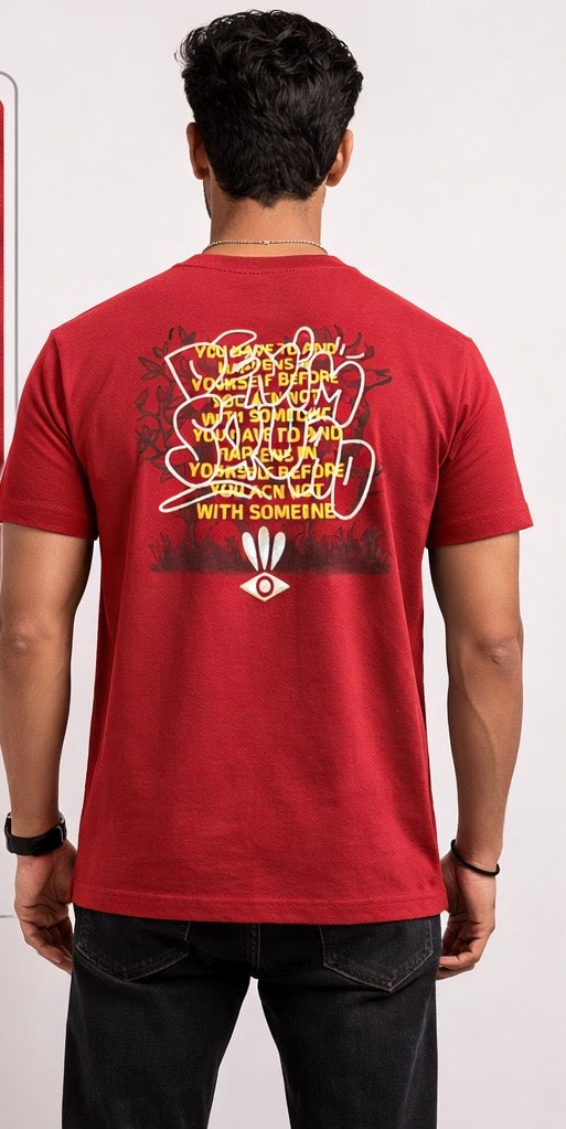 ROUND NECK GRAPHIC PRINT T-SHIRT