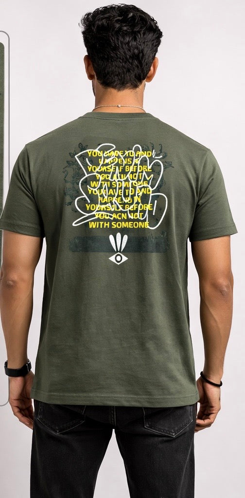 ROUND NECK GRAPHIC PRINT T-SHIRT