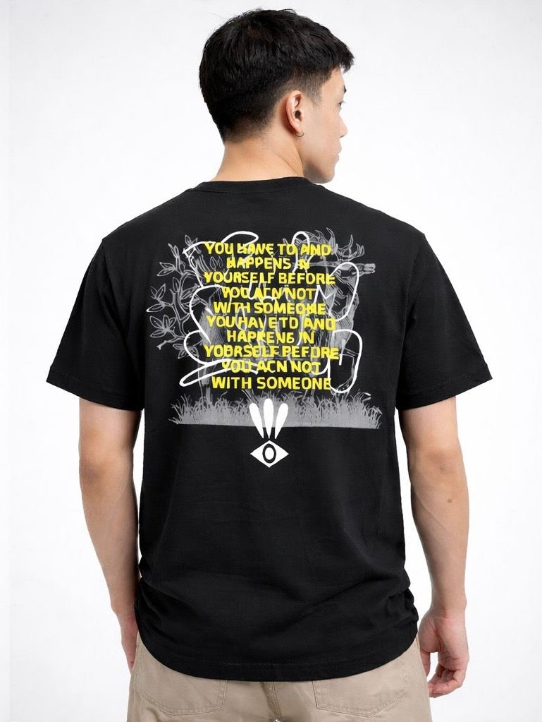 ROUND NECK GRAPHIC PRINT T-SHIRT
